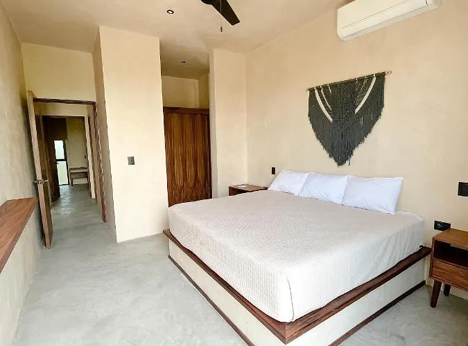 La Veleta Luxury Condos